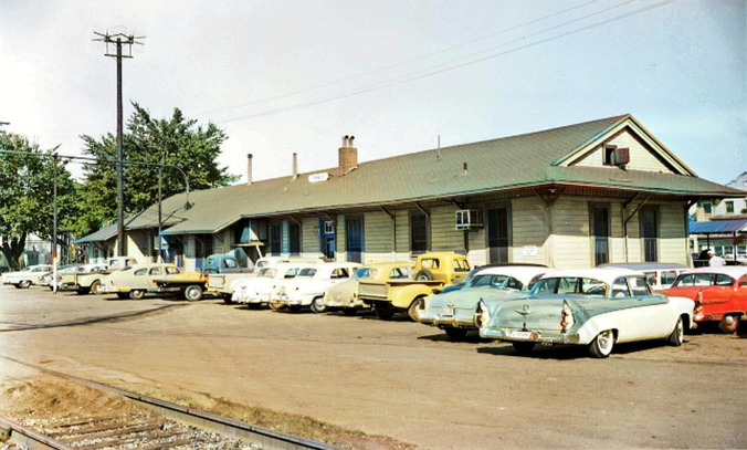 SP Tracy Depot (Bob Morris)